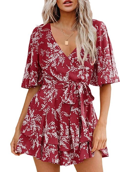 Robe plissée à fleurs avec col en V, manches évasées