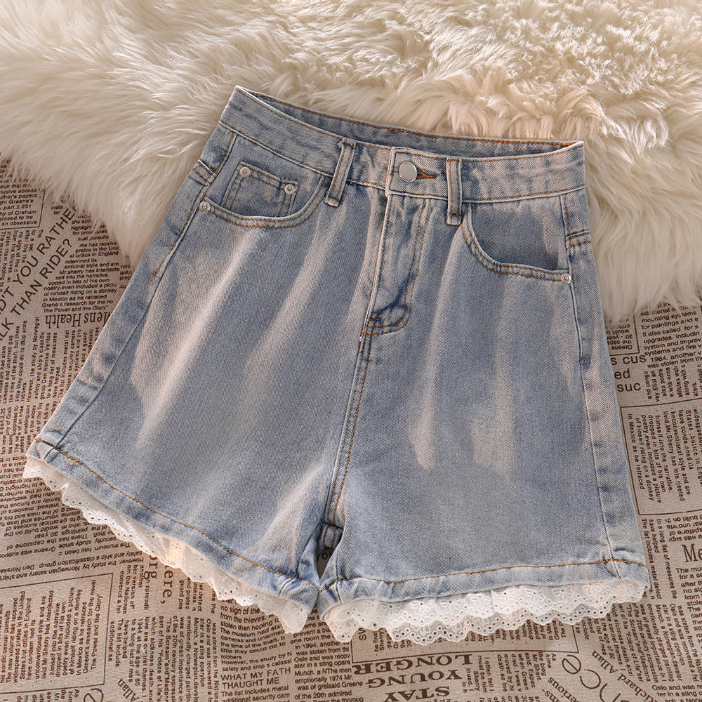 Short en jean taille haute avec motif en dentelle