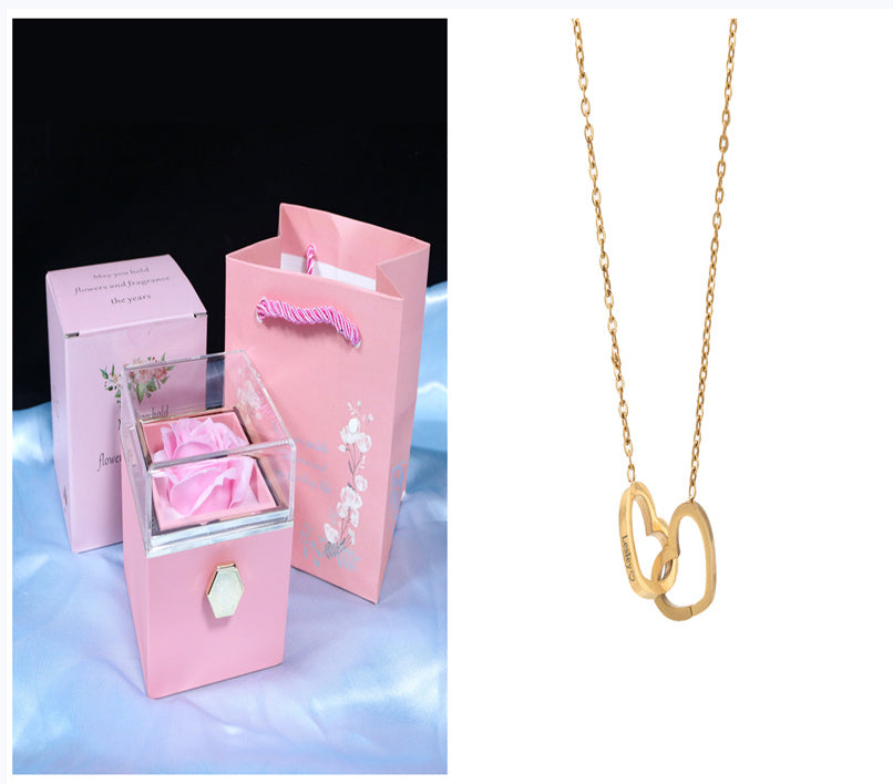 Coffret à bijoux décoré d'une rose éternelle