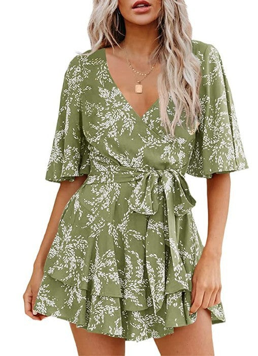 Robe plissée à fleurs avec col en V, manches évasées