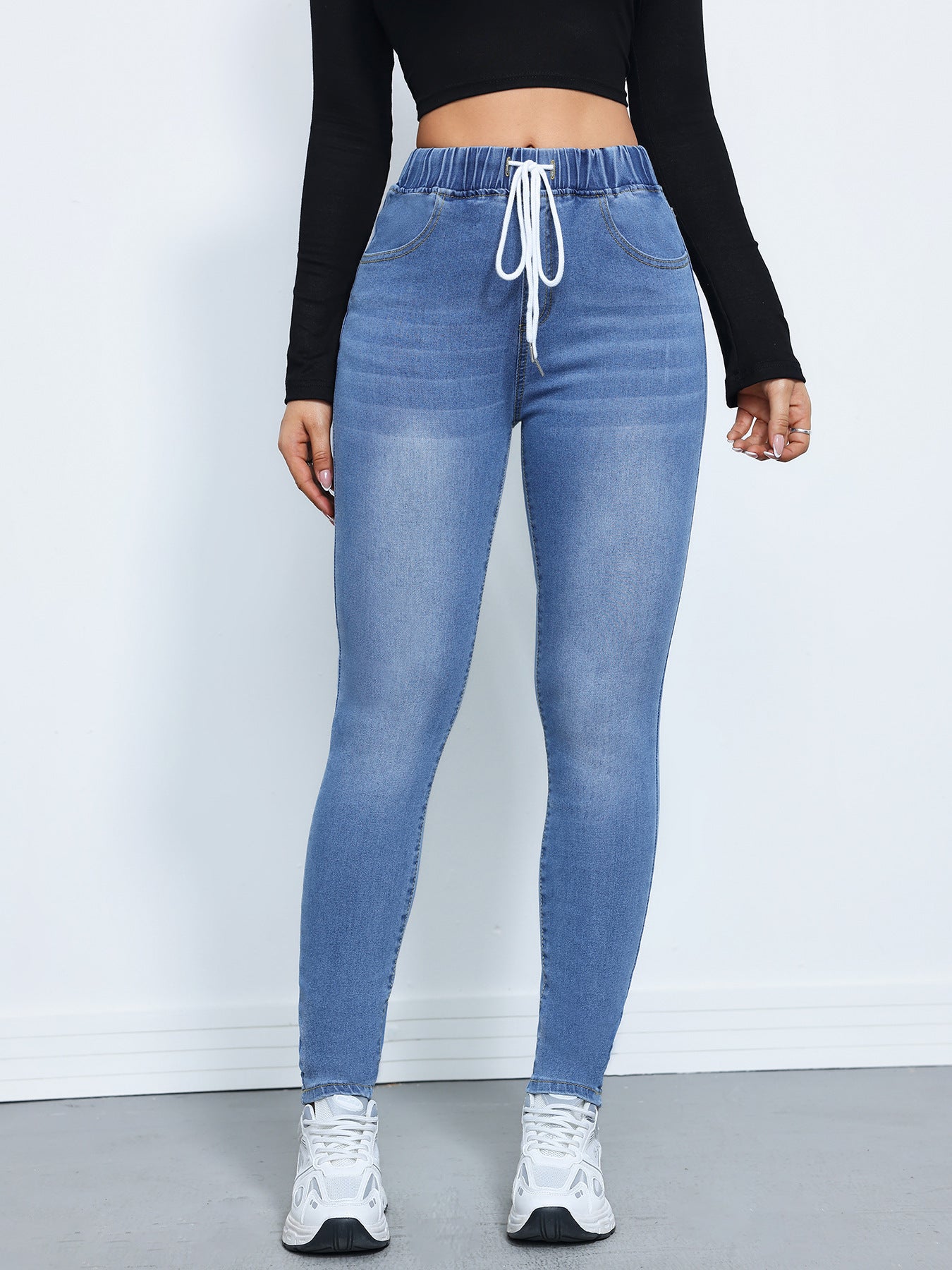 Pantalon en jean élastique avec cordon de serrage