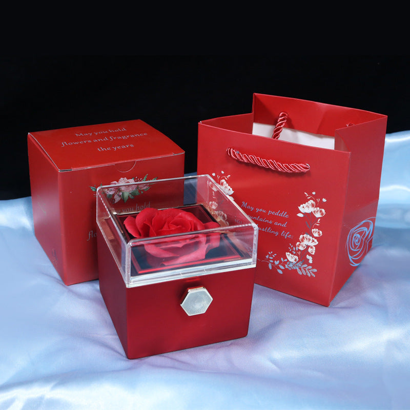 Coffret à bijoux décoré d'une rose éternelle