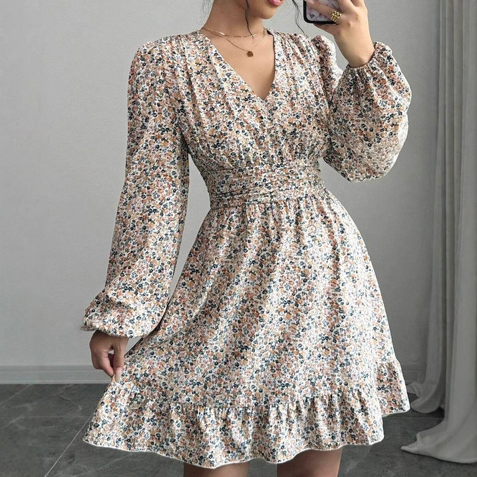 Robe imprimée à manches longues et col en V