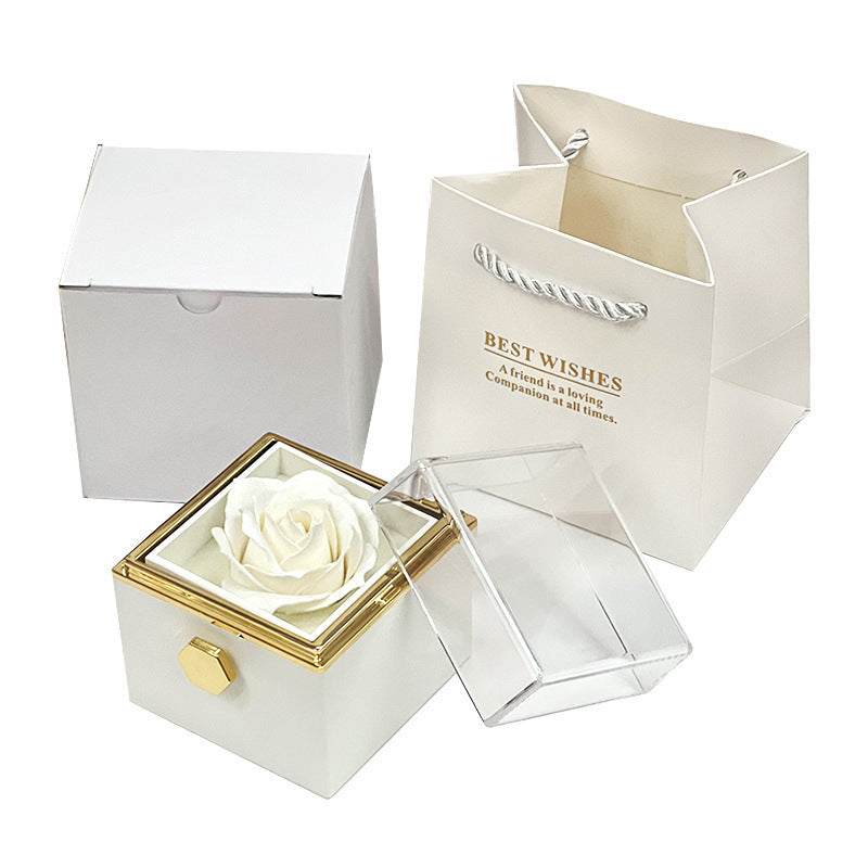 Coffret à bijoux décoré d'une rose éternelle